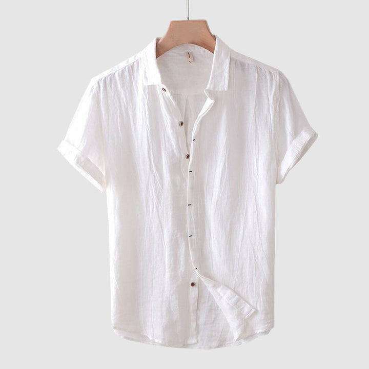 Lightweight & breathable men's short sleeve shirt, a comfortable casual top for warm weather fashion.