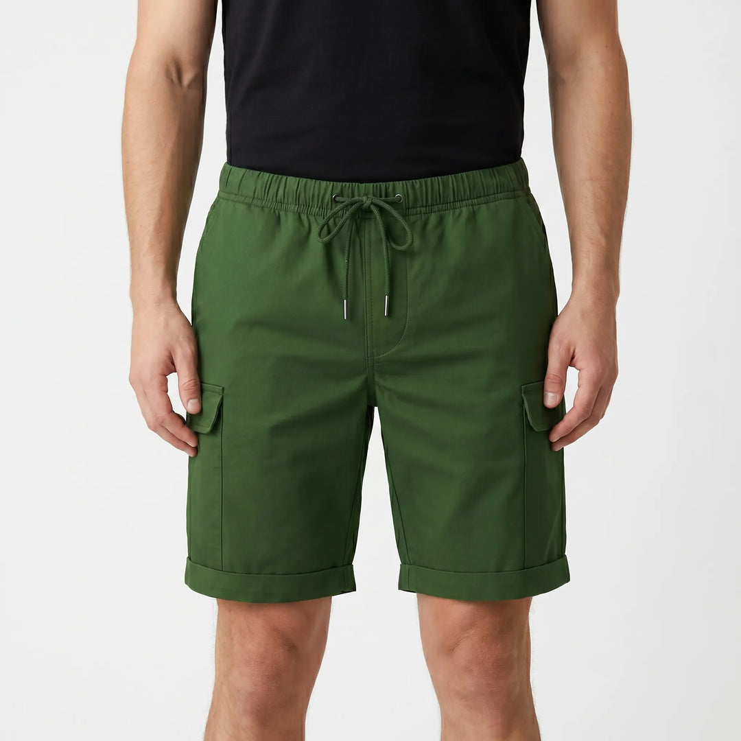 Casual men's summer shorts with multiple pockets, offering comfort and convenience for outdoor activities.