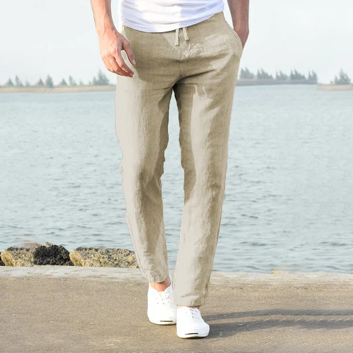 Comfortable men's lightweight trousers featuring a convenient drawstring waist for a perfect fit.
