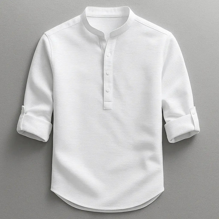 Men's lightweight casual shirt with roll-up sleeves, modern fit, great for versatile everyday style.