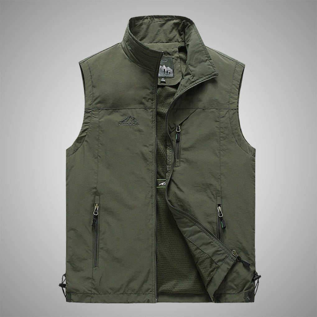 Men's lightweight outdoor bodywarmer vest for casual autumn layering. Insulated & practical for travel.