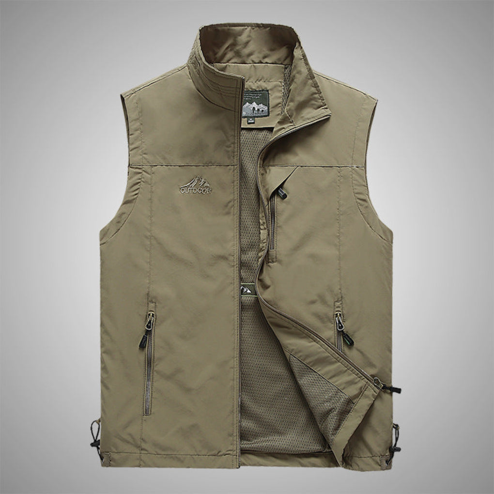 Practical men's lightweight insulated vest, perfect for autumn outdoor adventures & everyday casual wear.