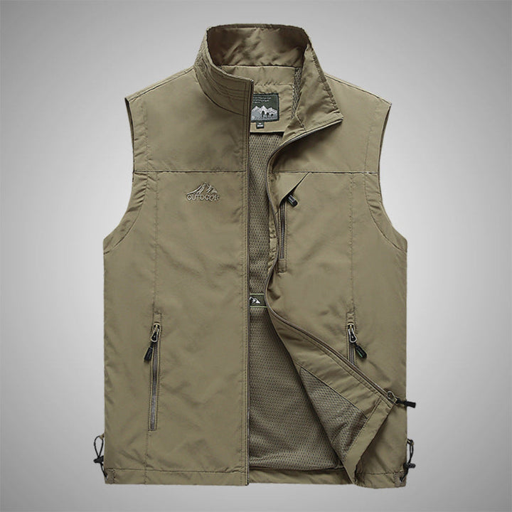 Practical men's lightweight insulated vest, perfect for autumn outdoor adventures & everyday casual wear.