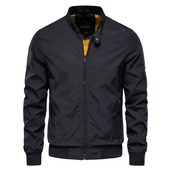 Men's lightweight performance summer jacket in a sleek design, perfect for activewear & outdoor spring activities.