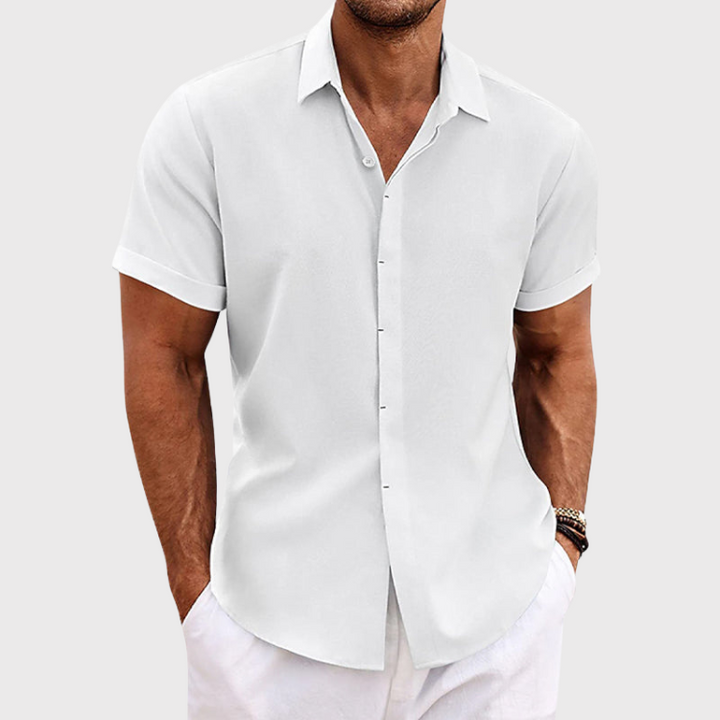 Stylish men's lightweight summer shirt, a comfortable short sleeve button-up for travel.