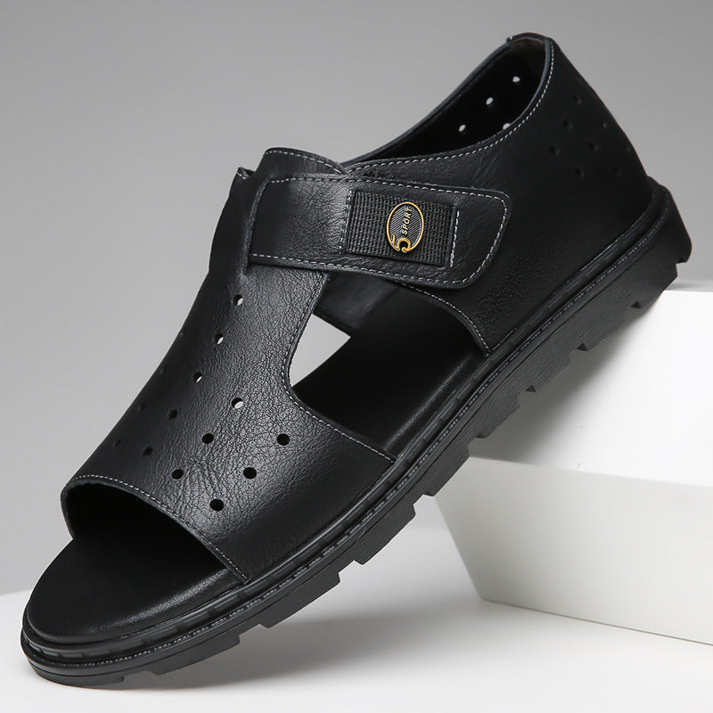Versatile men's slip-on casual sandals, perfect for everyday summer wear and warm weather walking.