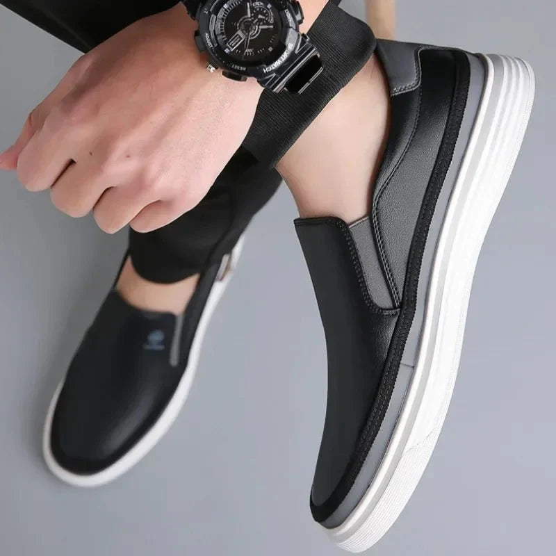 Men's lightweight slip-on trainers for everyday comfort and easy wear.