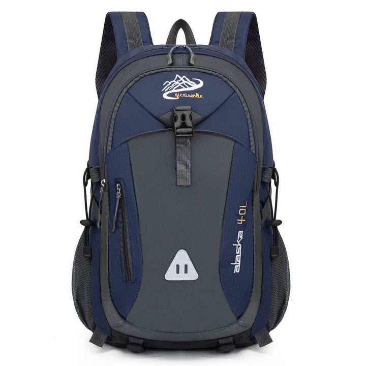 Multi-use men's waterproof backpack: ideal as a hiking pack, travel bag, or gym daypack.