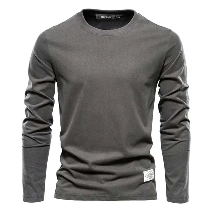 Essential men's long sleeve basic t-shirt, comfort fit crewneck for versatile style.