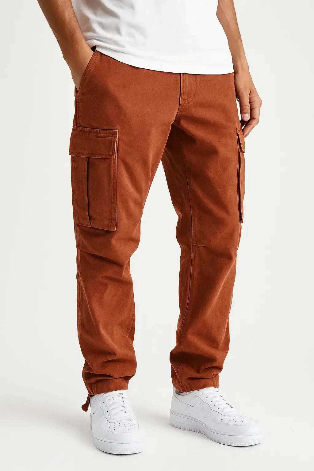 Casual men's loose fit overalls, elastic waist, ideal outdoor gear jumpsuit for comfort & style.