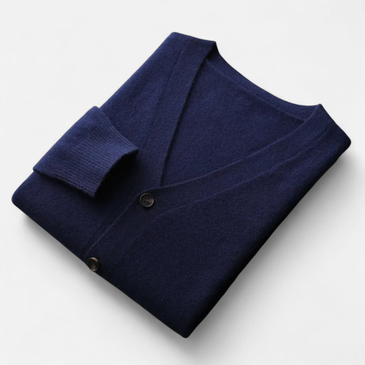 Effortless style men's loose V-neck cardigan for comfortable layering and smart casual looks.