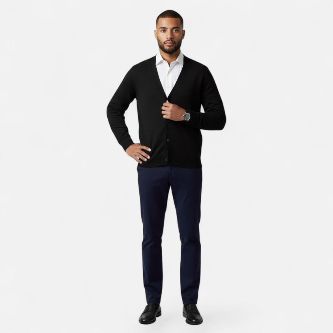 Transitional men's loose V-neck cardigan, perfect for comfortable layering in spring & autumn.
