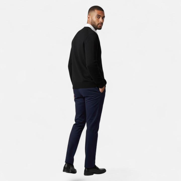 Modern men's loose V-neck cardigan, offering relaxed comfort and a stylish, versatile fit.