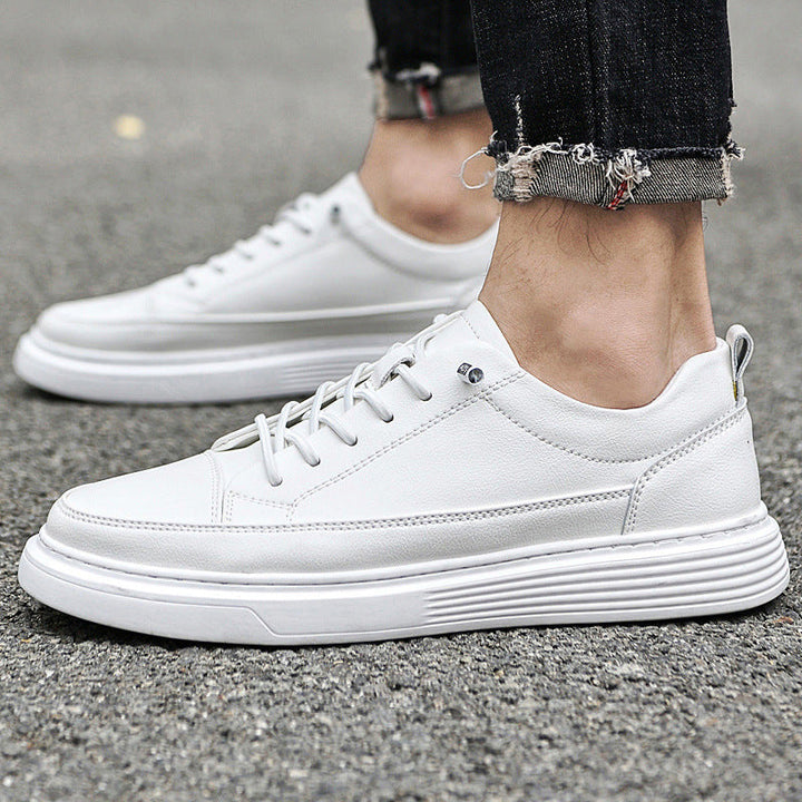 Stylish men's low top shoes, versatile for walking, modern everyday sneakers.