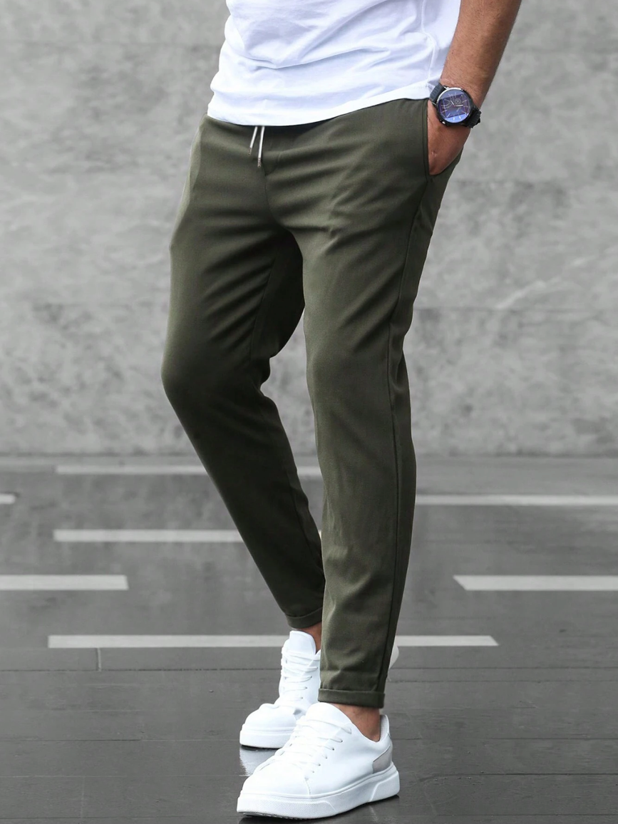 Versatile men's stretch pants, ideal for business casual, travel, and everyday smart style.