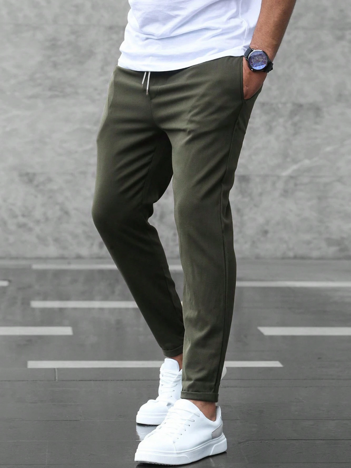 Versatile men's stretch pants, ideal for business casual, travel, and everyday smart style.