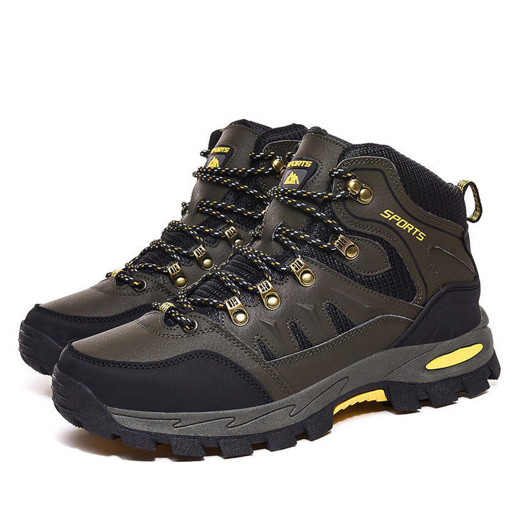 Comfortable & durable men's mid-height work boots, waterproof for all industrial tasks.
