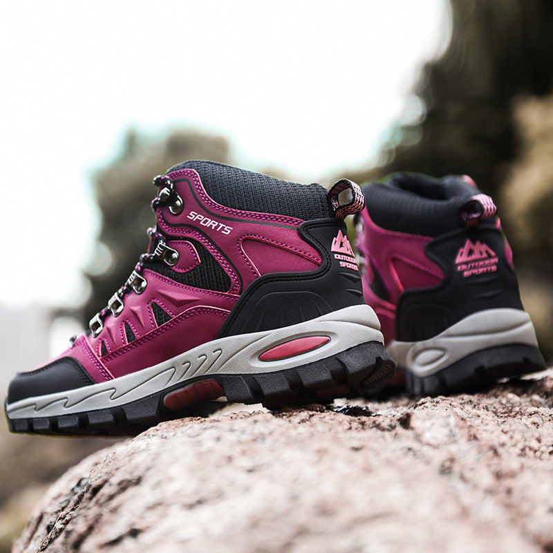 Men's mid-height waterproof boots, offering reliable safety & non-slip grip for tough jobs.