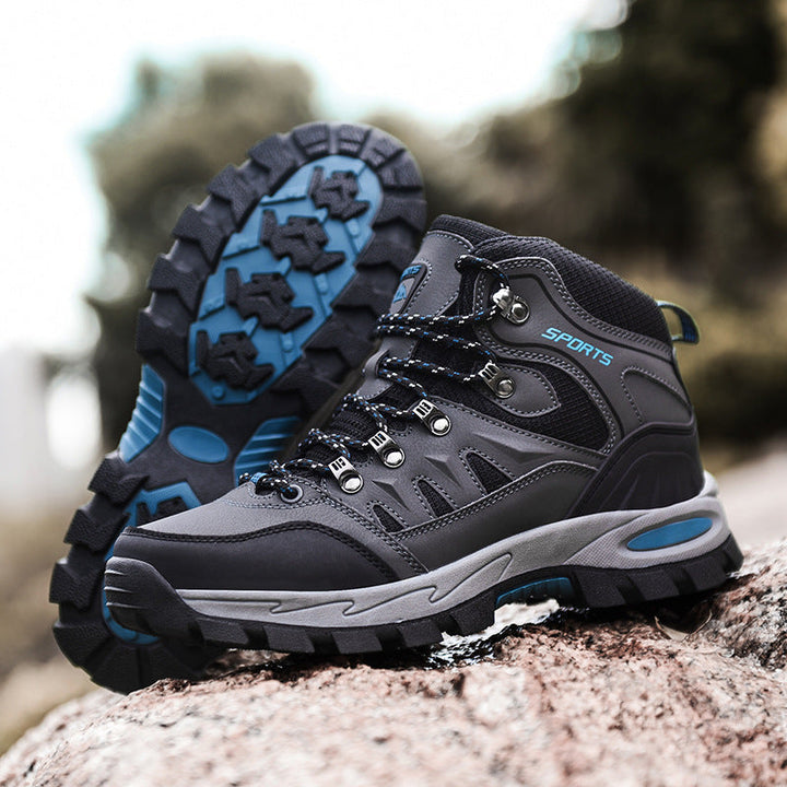 Men's mid-height safety footwear, waterproof & durable, ideal for heavy-duty outdoor work.