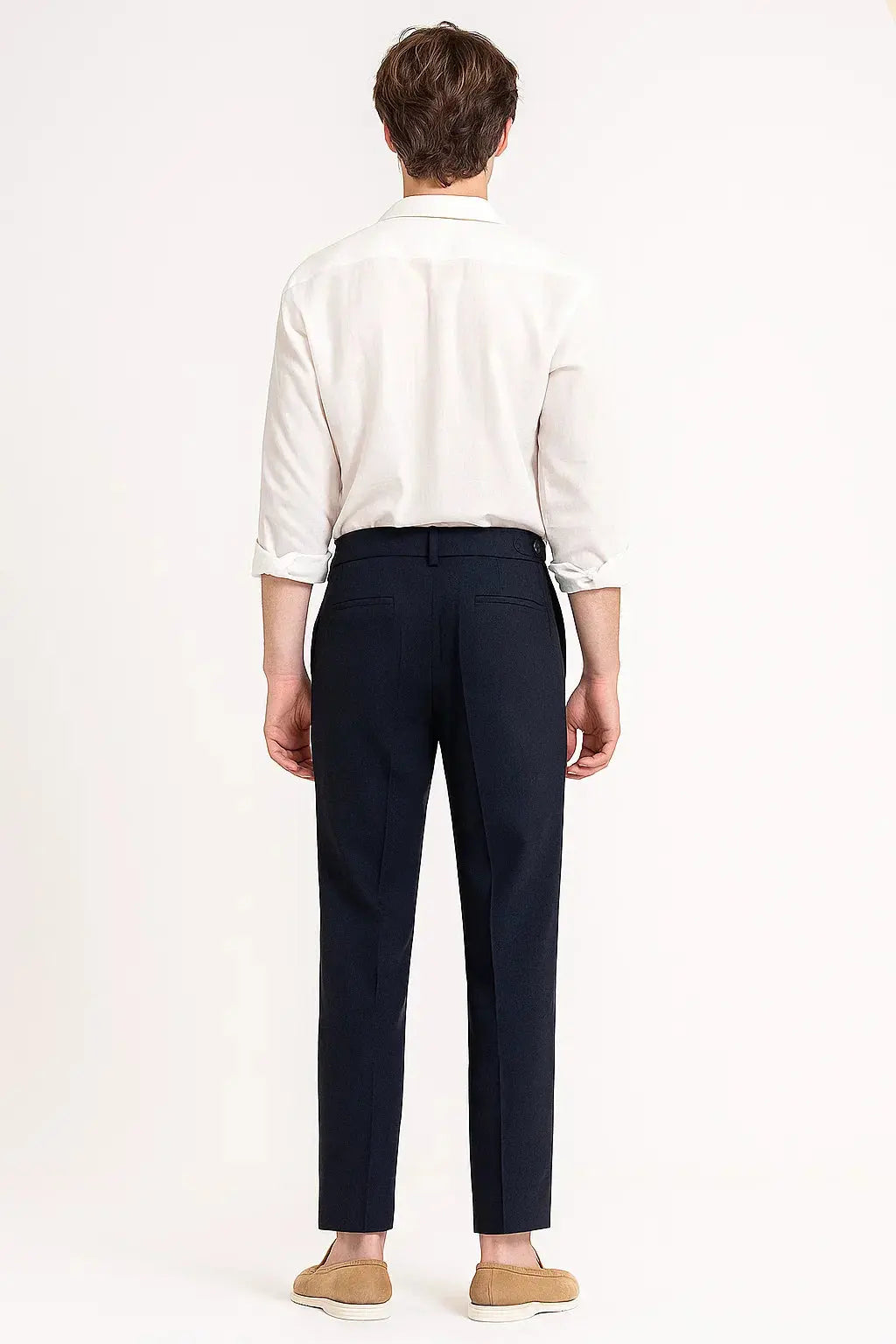 Stylish men's trousers featuring elegant pleats & modern fit, versatile for business or everyday fashion.