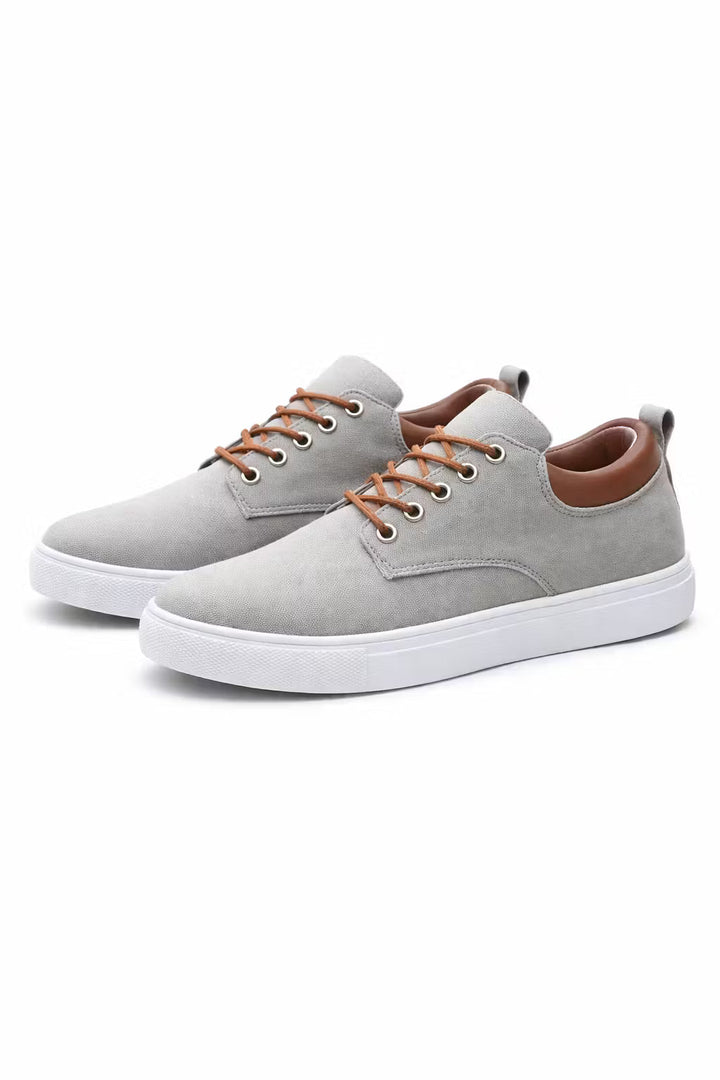 Stylish beige men's low-top sneakers, comfortable and perfect for everyday casual fashion.