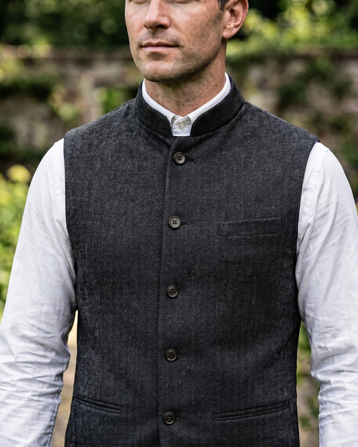 Men's elegant formal vest, a modern mandarin collar design for polished menswear.