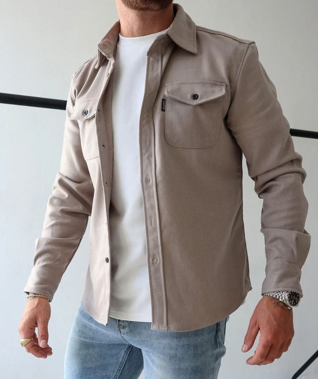Smart casual men's long sleeve shirt, versatile for everyday style and refined social events.