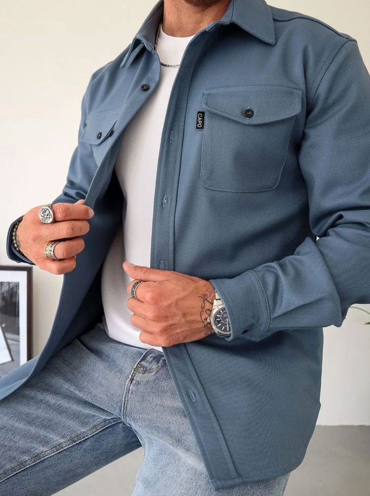 Versatile men's dress shirt, suitable for both formal business settings and smart casual fashion.