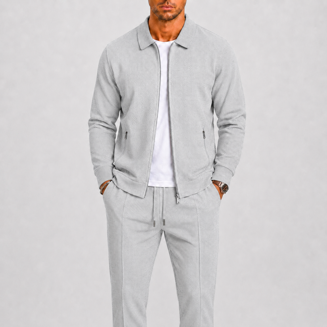 Comfortable men's modern set, a perfect versatile outfit for various occasions, from gym to travel.