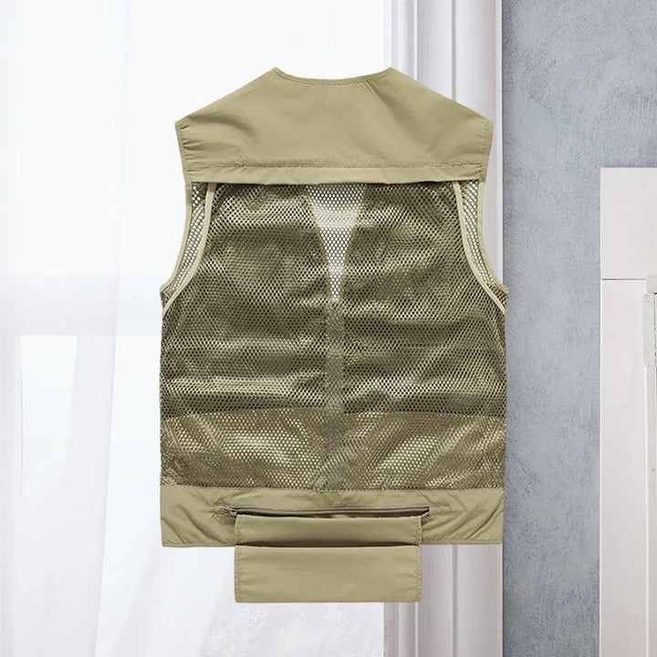 Men's multi-pocket fishing vest, lightweight & breathable, perfect for anglers.