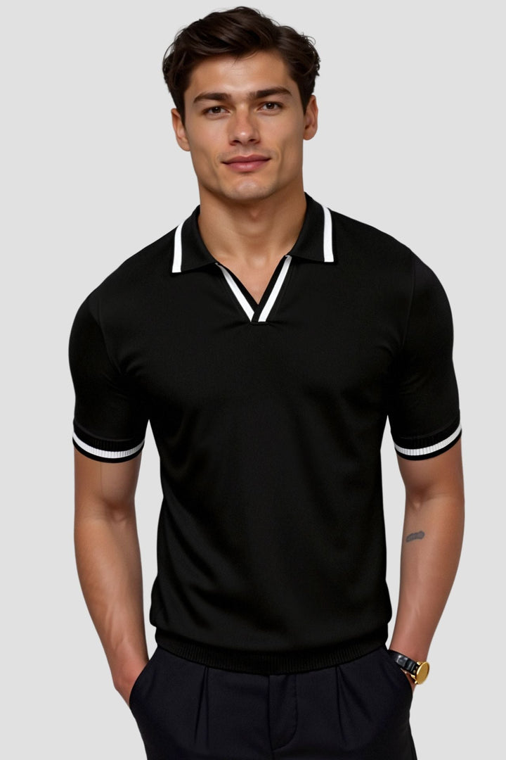 Refined men's sleeveless polo, Old Money contrast design, slim fit, ideal for elegant summer wear.
