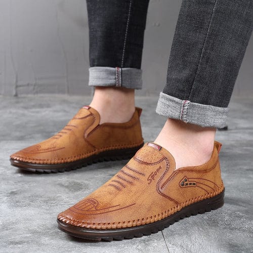 White men's orthopedic walking shoes, shock-absorbing for ultimate comfort and effective foot pain relief.