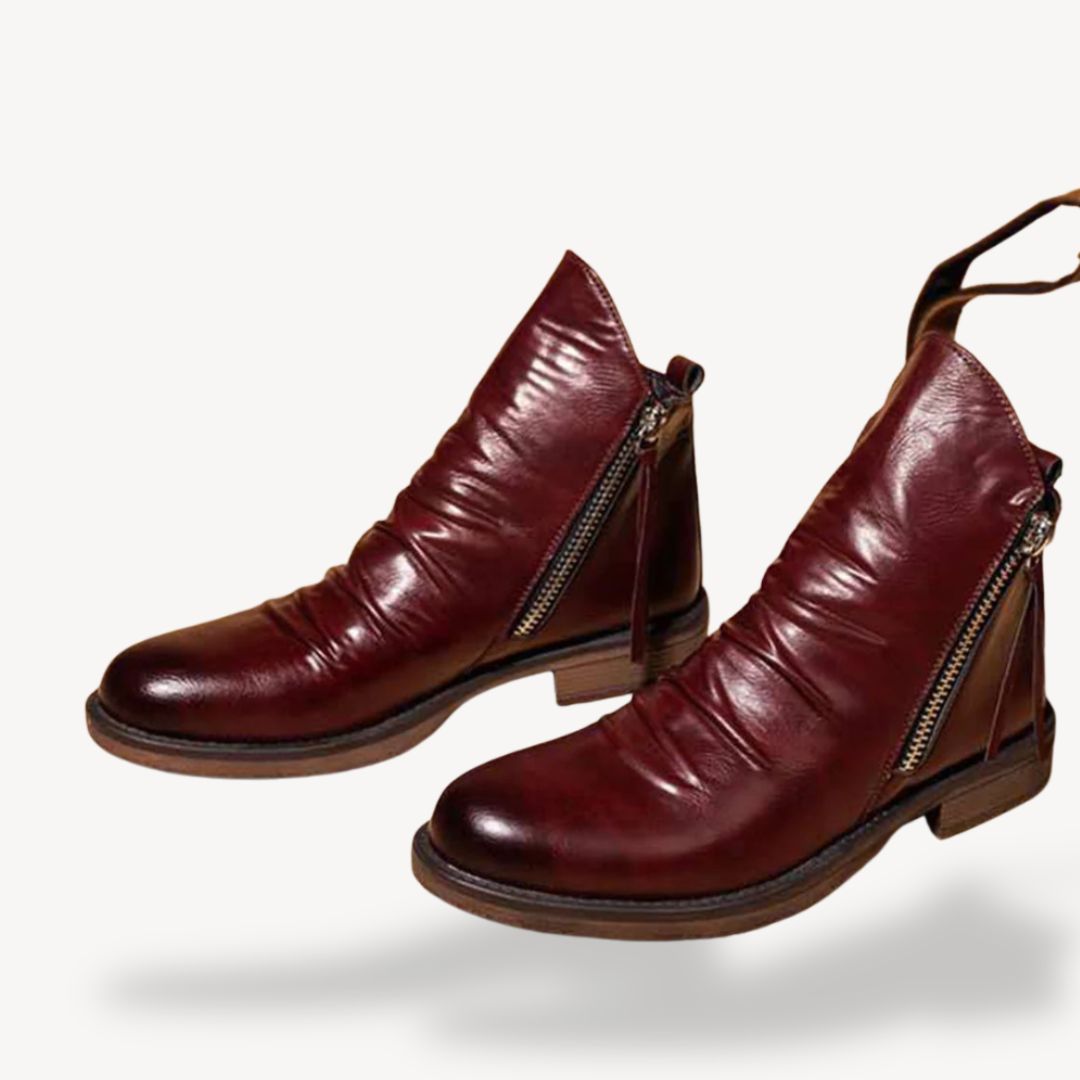 Durable men's retro boots with orthopedic design, combining classic style, comfort & support for everyday footwear.