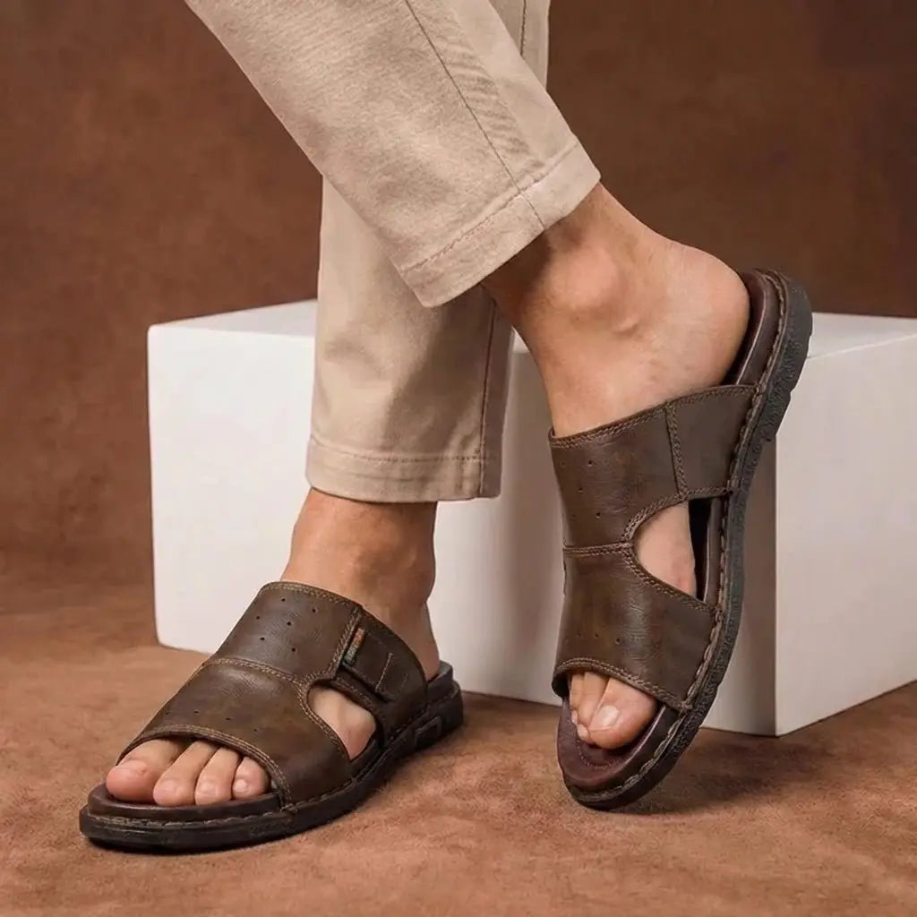 Stylish men's slide sandals, orthopedic design, wide fit for everyday comfort & summer casual wear.