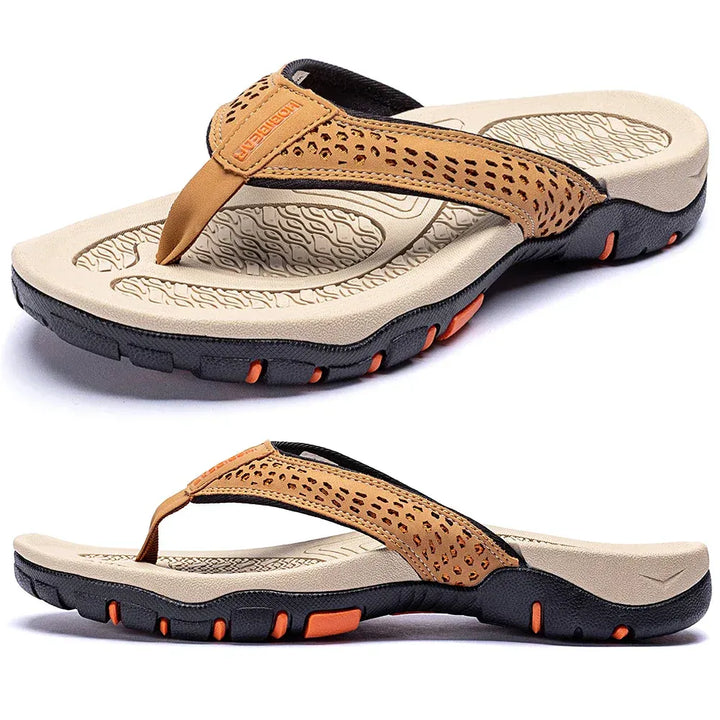 Lightweight men's travel flip-flops, cushioned for all-day comfort. Textured for outdoor grip.
