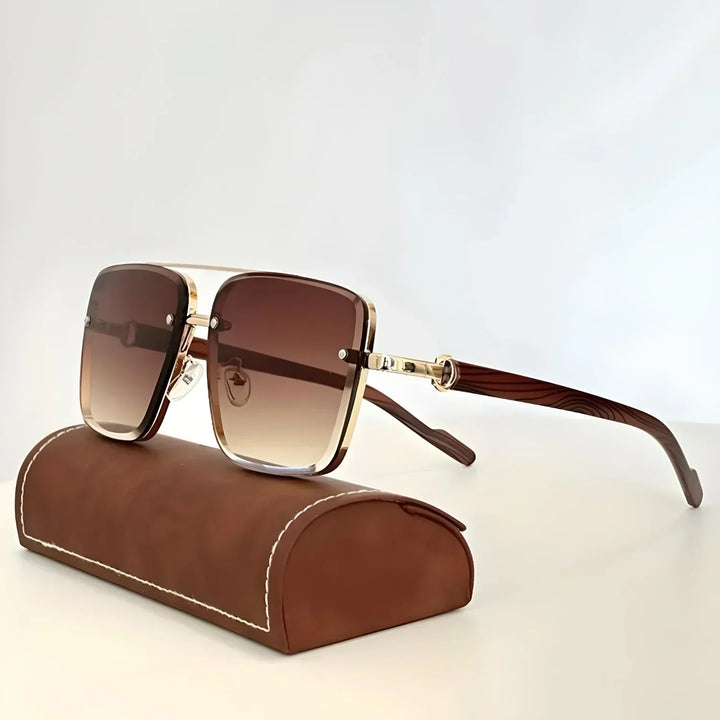 Stylish men's oversized aviator sunglasses featuring wooden temples and gradient UV400 lenses.