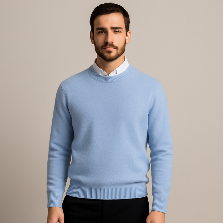 Men's oversized relaxed fit solid color pullover sweater, perfect for cozy winter fashion and layering.