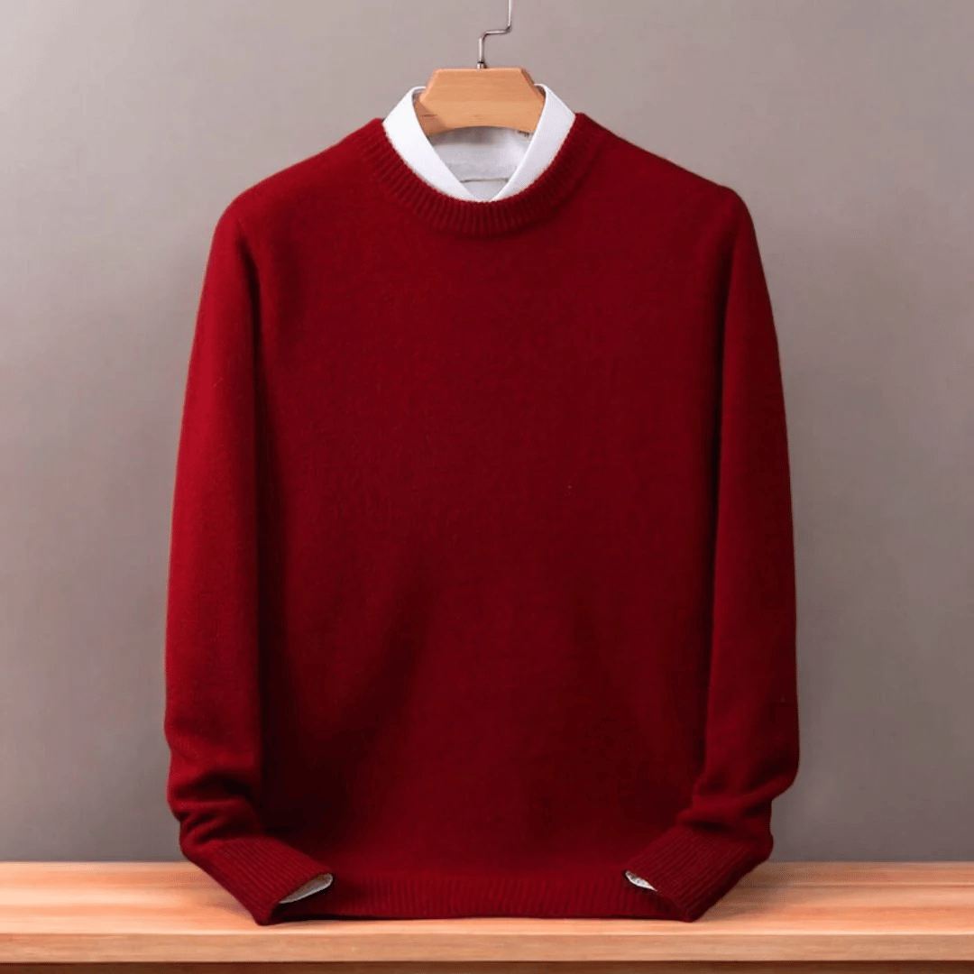 Casual men's oversized O-neck sweater, a comfortable solid color pullover for autumn style.
