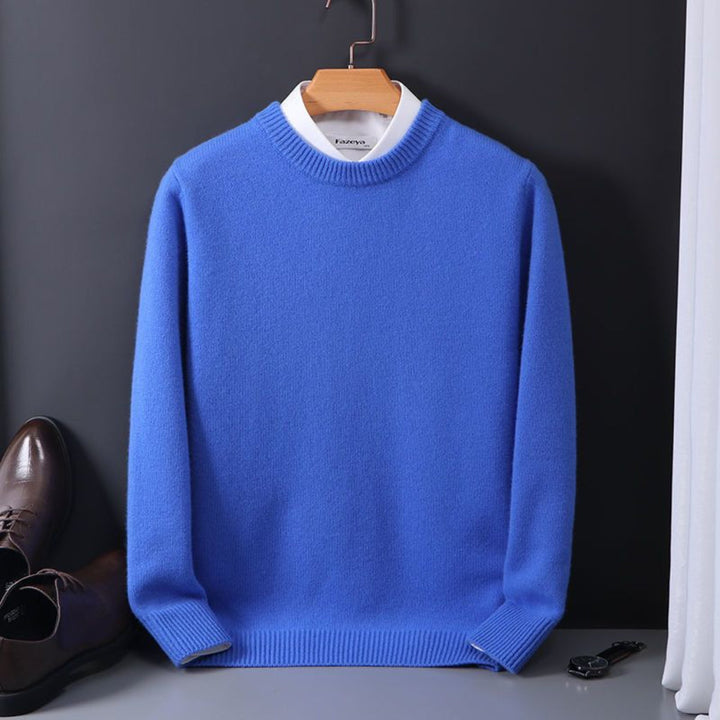 Trendy men's oversized relaxed fit pullover sweater for modern men's casual and winter apparel.