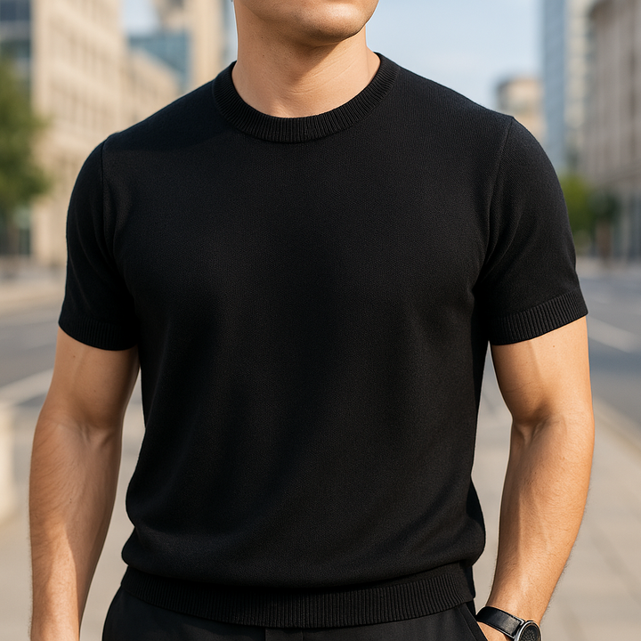Wardrobe essential: men's premium comfort t-shirt. Classic fit for versatile everyday style.