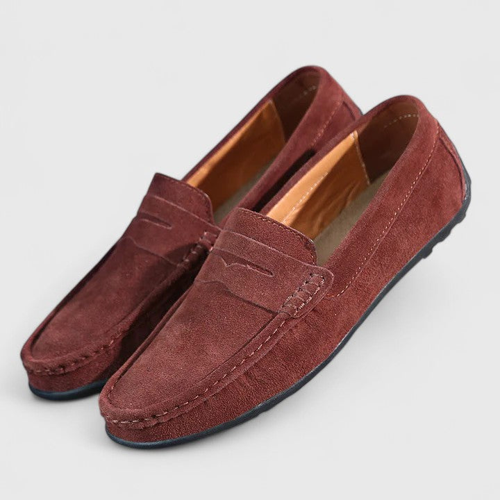Classic men's dress loafers, premium quality with a comfortable slip-on design. Ideal for smart casual style.