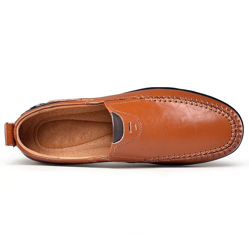 Sleek men's slip-on loafers, combining comfort and versatile style for everyday outfits.