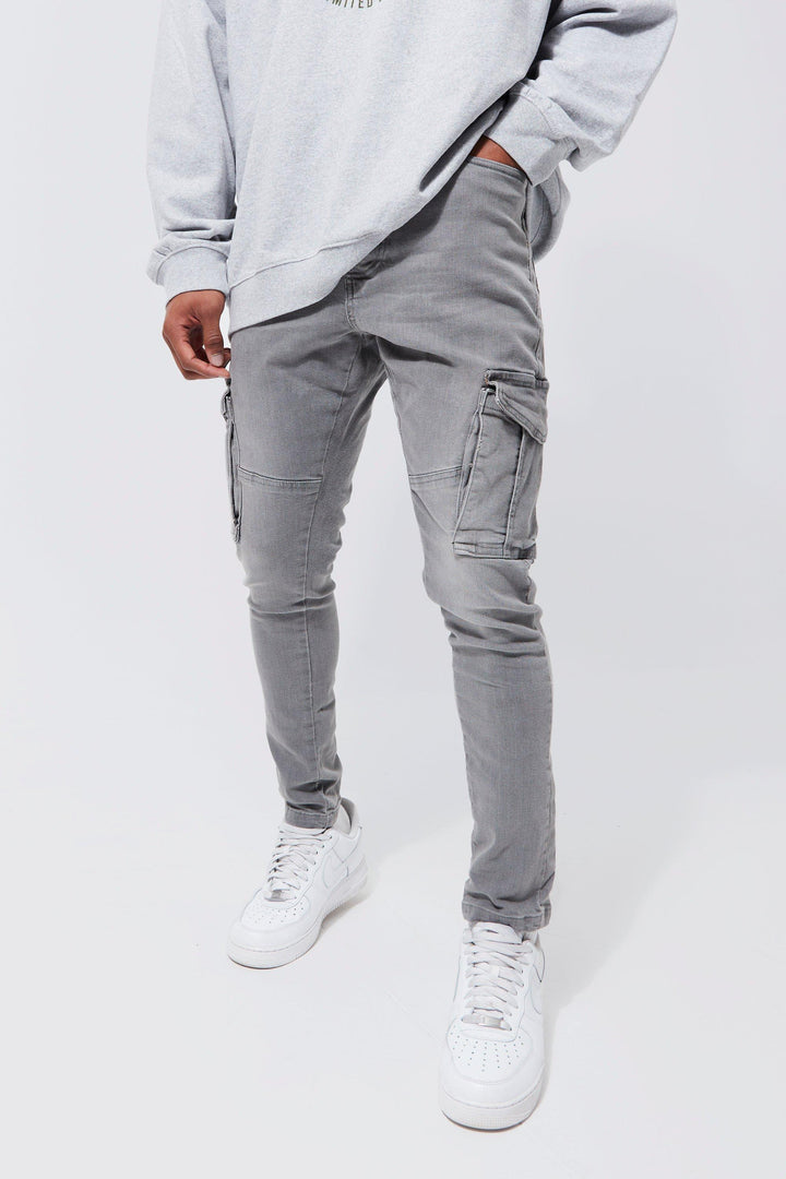 Men's premium stretch skinny jeans in classic blue denim, offering a slimfit and versatile casual style with comfort.