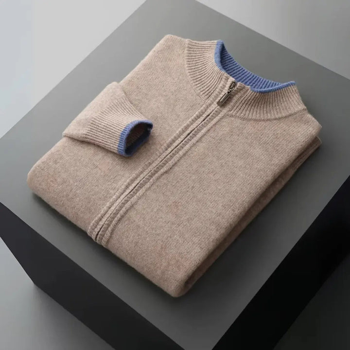 Soft men's lounge set featuring stylish joggers & matching top. Versatile comfort for everyday relaxation & casual style.