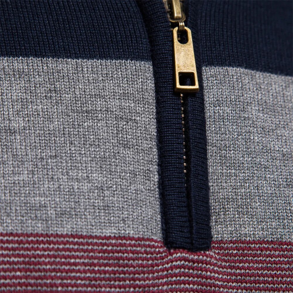 Knitted men's quarter-zip sweater, striped pattern, ideal for cool weather and everyday comfort.