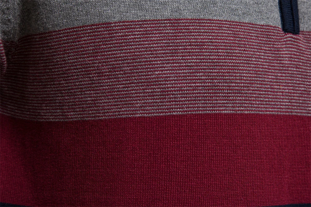Men's quarter-zip long-sleeve sweater, a classic knitted pullover for smart casual and winter fashion.