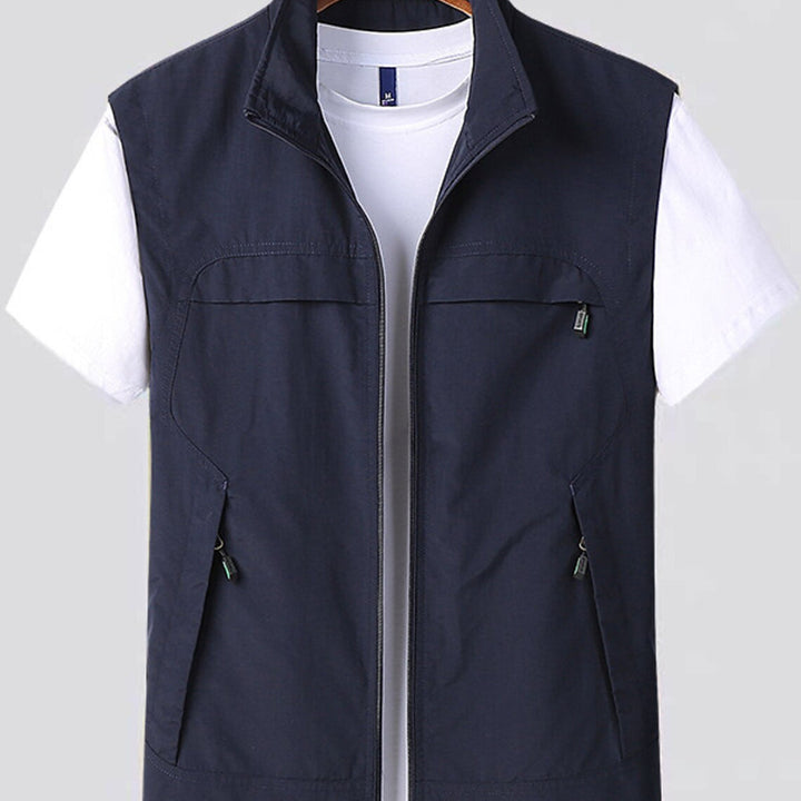 Men's quick-drying performance vest, ideal for athletic activities & active lifestyles. Lightweight & breathable summer activewear.