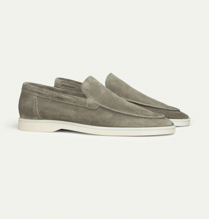 Comfortable men's driving shoes, elegant slip-on loafers for versatile smart casual footwear.