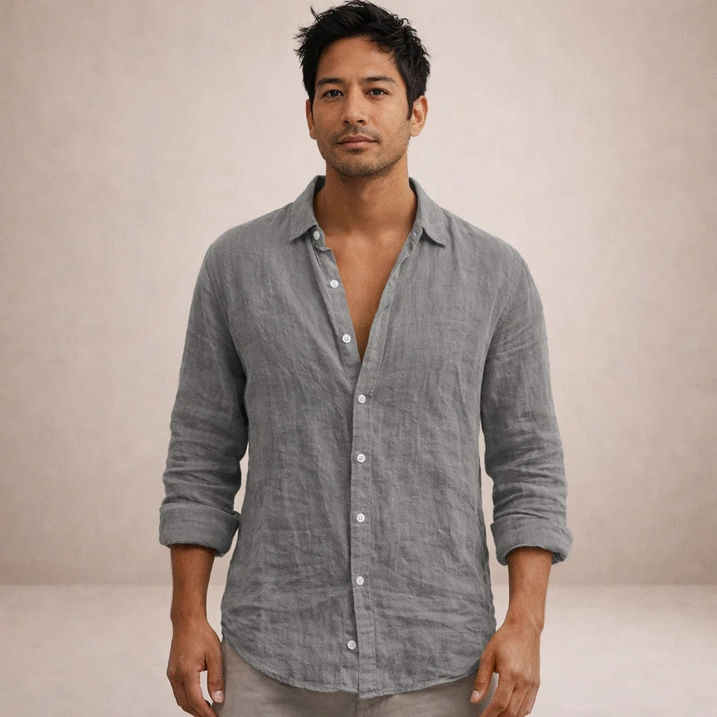 Everyday wear men's button down shirt. Regular fit long sleeve casual top for versatile style.