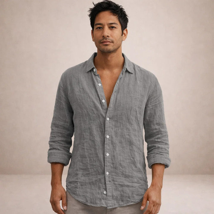 Everyday wear men's button down shirt. Regular fit long sleeve casual top for versatile style.